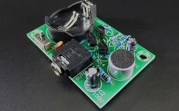 Mini amplificador com transistor microfone saída fone ouvido