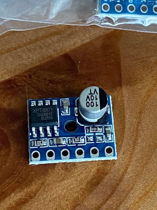 Comprar xpt8871 xpt8871 mini amplificador de áudio 3w funciona 5v ou bateria